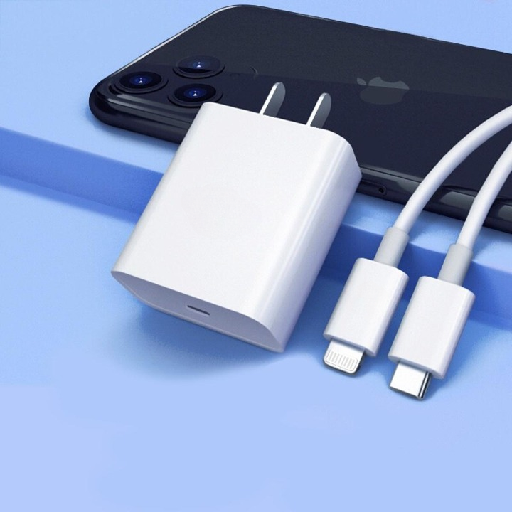 35W 2-Pin Fast Charger with Type-C to iPhone Cable �1M Length