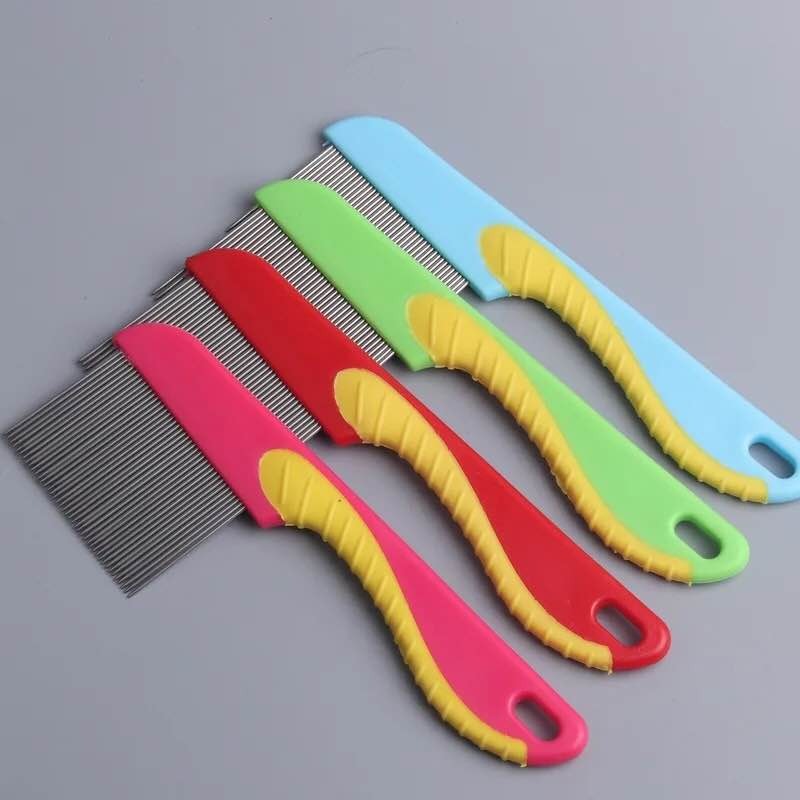 100% Stainless Steel Needles Anti Lice Comb �Ergonomic Handle, Safe Rounded Tips, Reusable &amp; Clinically Proven for Men &amp; Women (Random color)