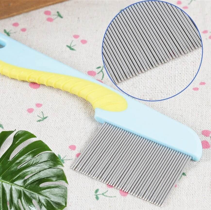 100% Stainless Steel Needles Anti Lice Comb �Ergonomic Handle, Safe Rounded Tips, Reusable &amp; Clinically Proven for Men &amp; Women (Random color)