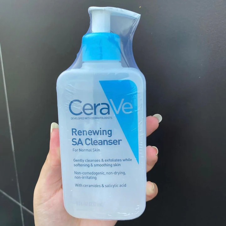 CeraVe Renewing SA Cleanser And Hydrating Cleanser with Salicylic Acid &amp; Ceramides �(237ml)