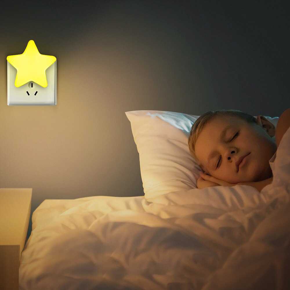 1 PC LED Night Light Sensor Control Night Lamp Energy Saving LED Sensor Lamp Star Shape Nightlight for Children Kids Bedroom Plug ( Random Color)
