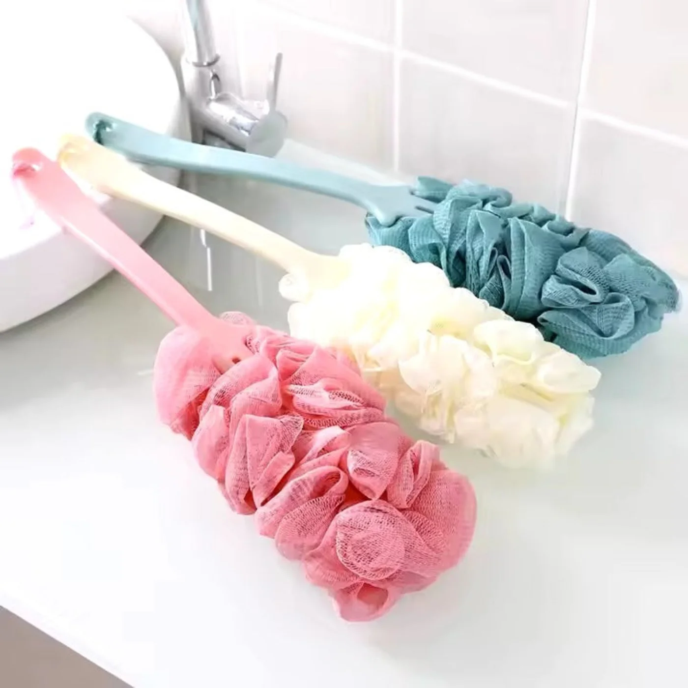 Royal's Loofah Sponge �Long Handle Shower Brush for Skin Exfoliating, Loofah on a Stick for Men & Women